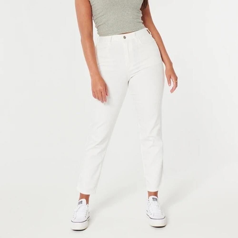 Hollister Women's Curvy Ultra High-Rise White‎ Mom Jeans Size 00 Regular